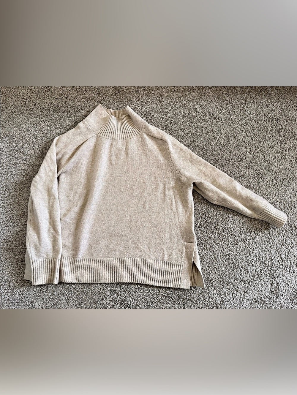 Banana Republic Cozy Mock Neck Sweater Cream Size Medium Petite